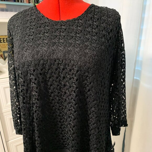 TanJay Black Lace Lined Top - Picture 1 of 5